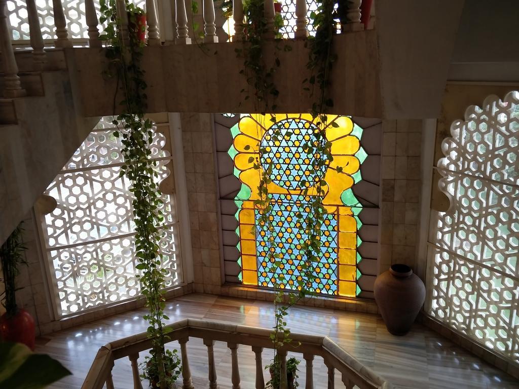 Hotel Hilltop Palace Udaipur Ngoại thất bức ảnh